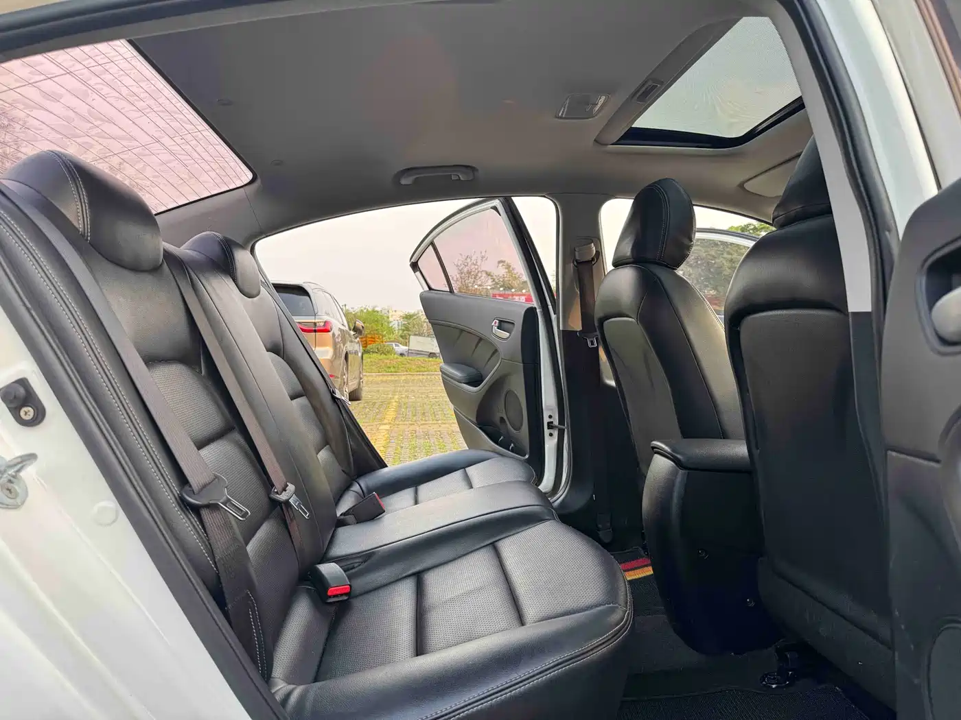 Kia K3 2017 1.6L Automatic 15th Anniversary Special GLS фото 16