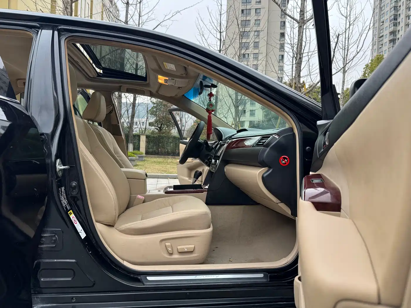 Toyota Camry 2012 2.0G Luxury Edition фото 8
