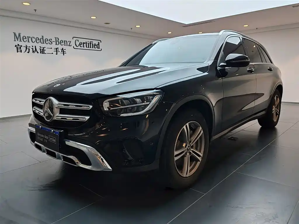 MERCEDES-BENZ GLC