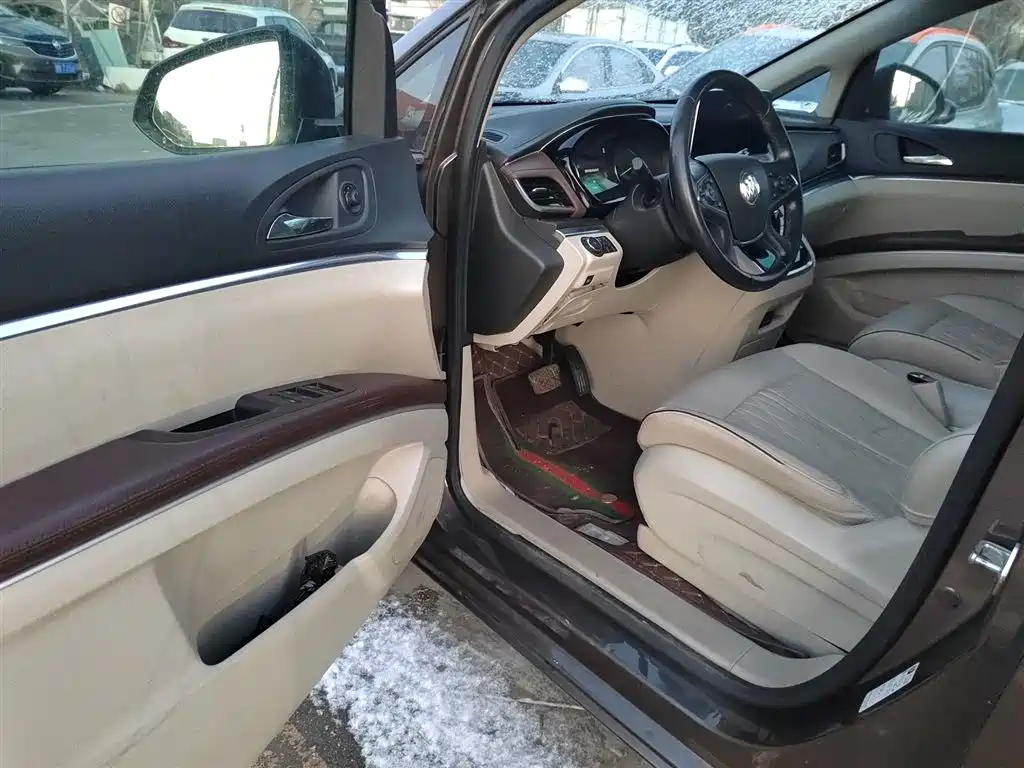 BUICK GL8