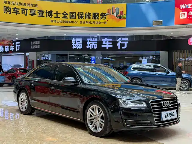 AUDI A8