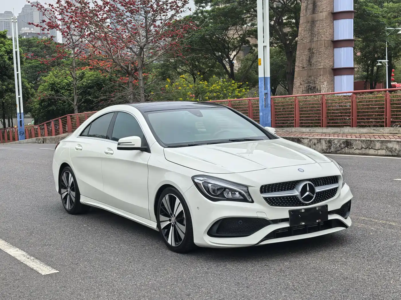 Mercedes-Benz CLA (Import) 2017 Facelift CLA 200 Style фото 3
