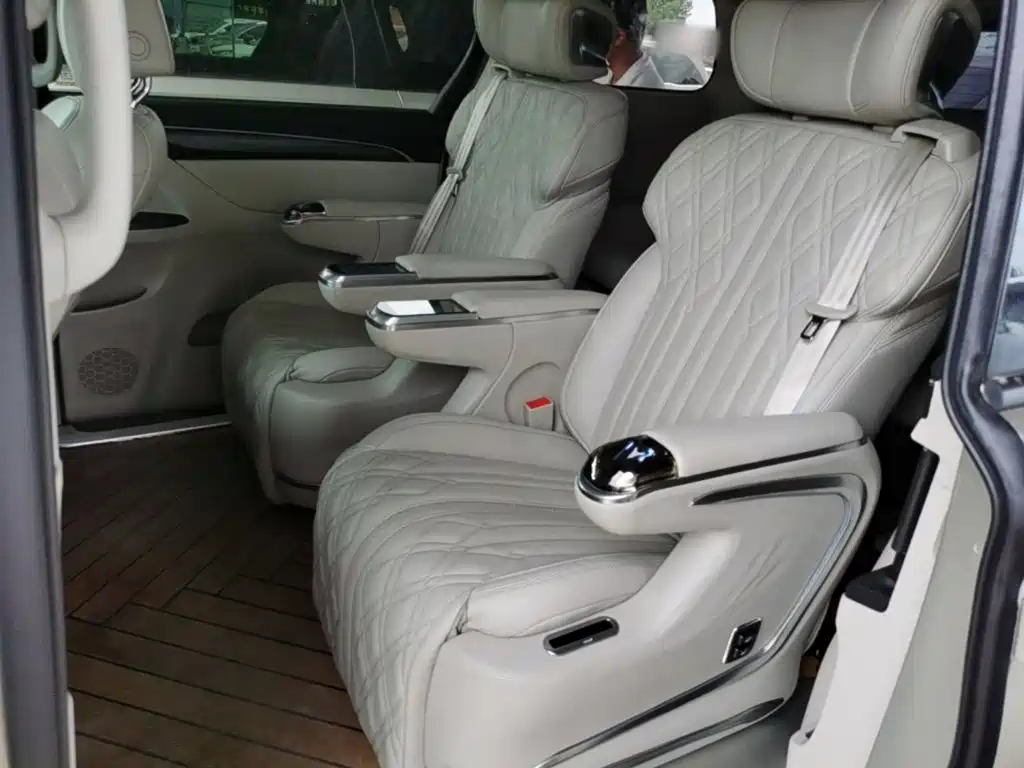 صورة 17 - Buick GL8