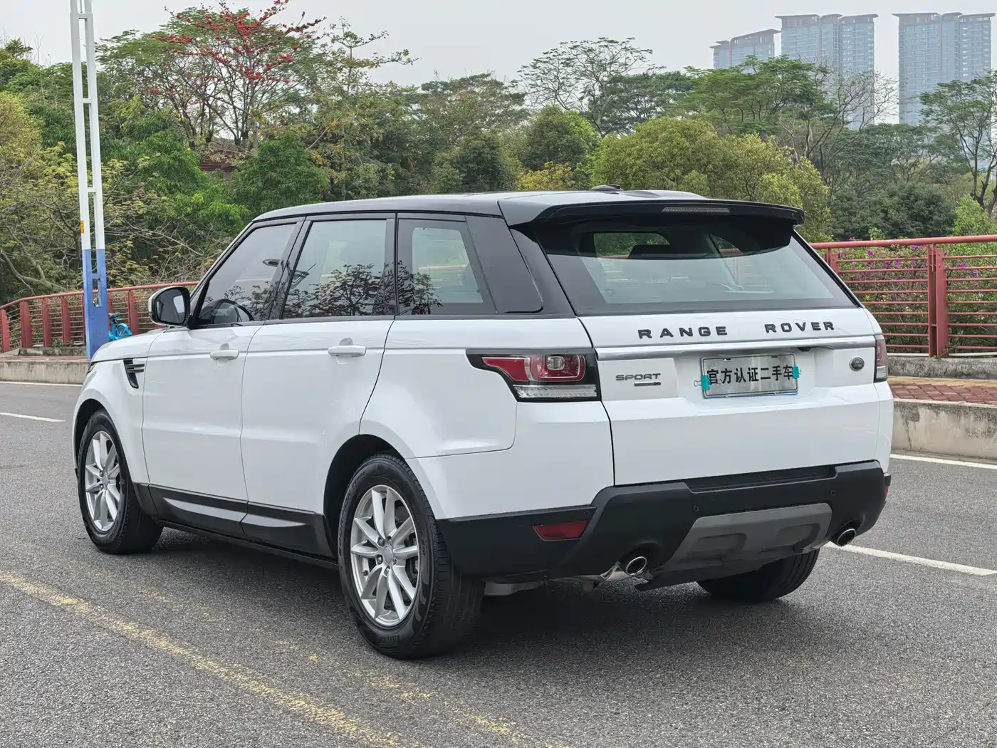 Land Rover Range Rover Sport 2015 3.0 SDV6 HSE DYNAMIC фото 8