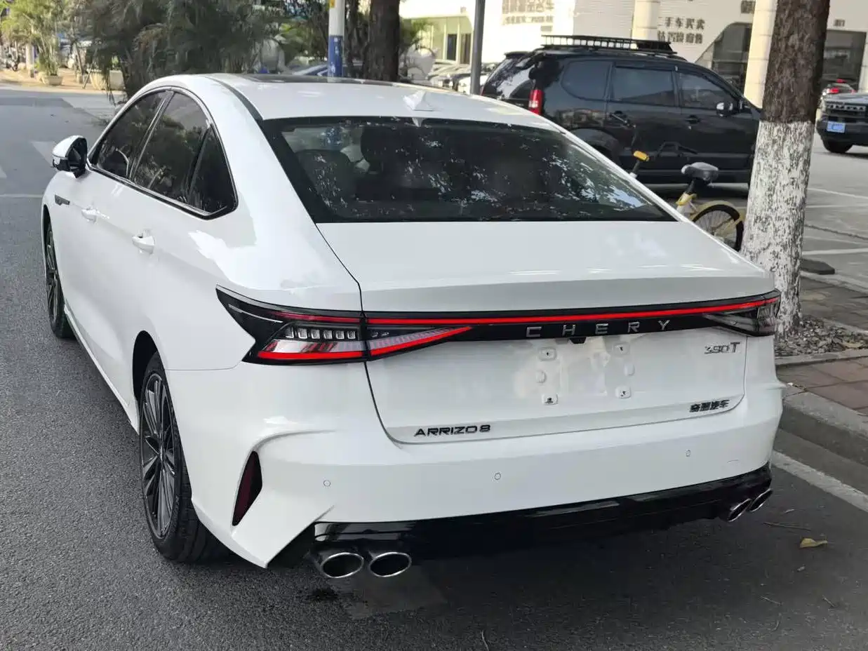 CHERY ARRIZO 8