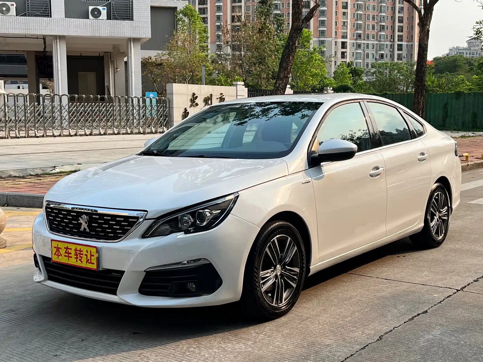 صورة 1 - Peugeot 308
