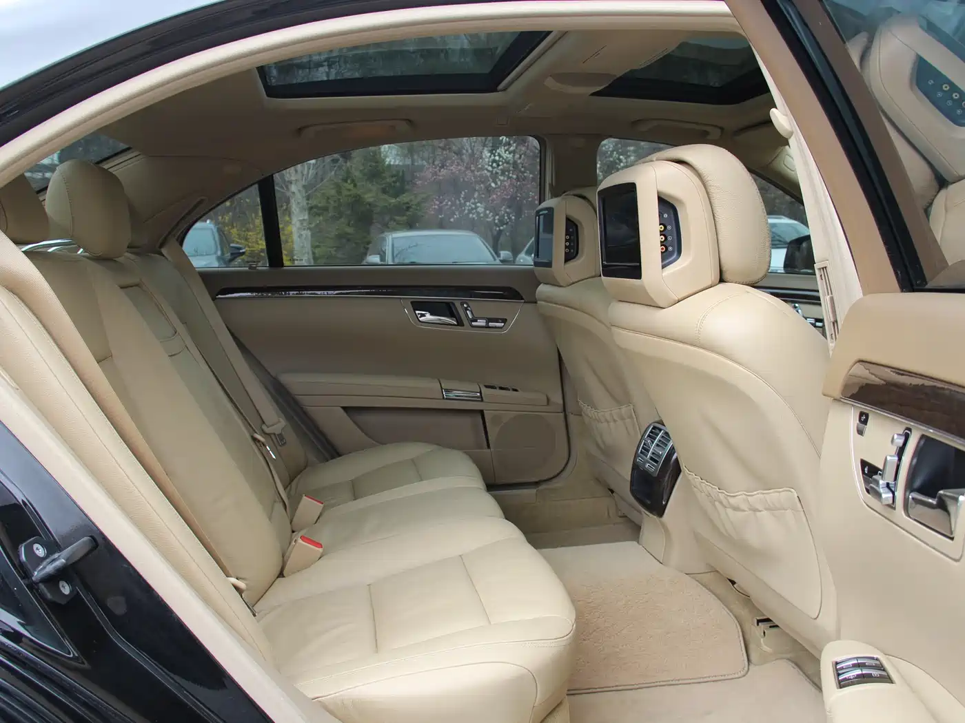 Mercedes-Benz S-Class 2010 S 300 L Premium фото 17