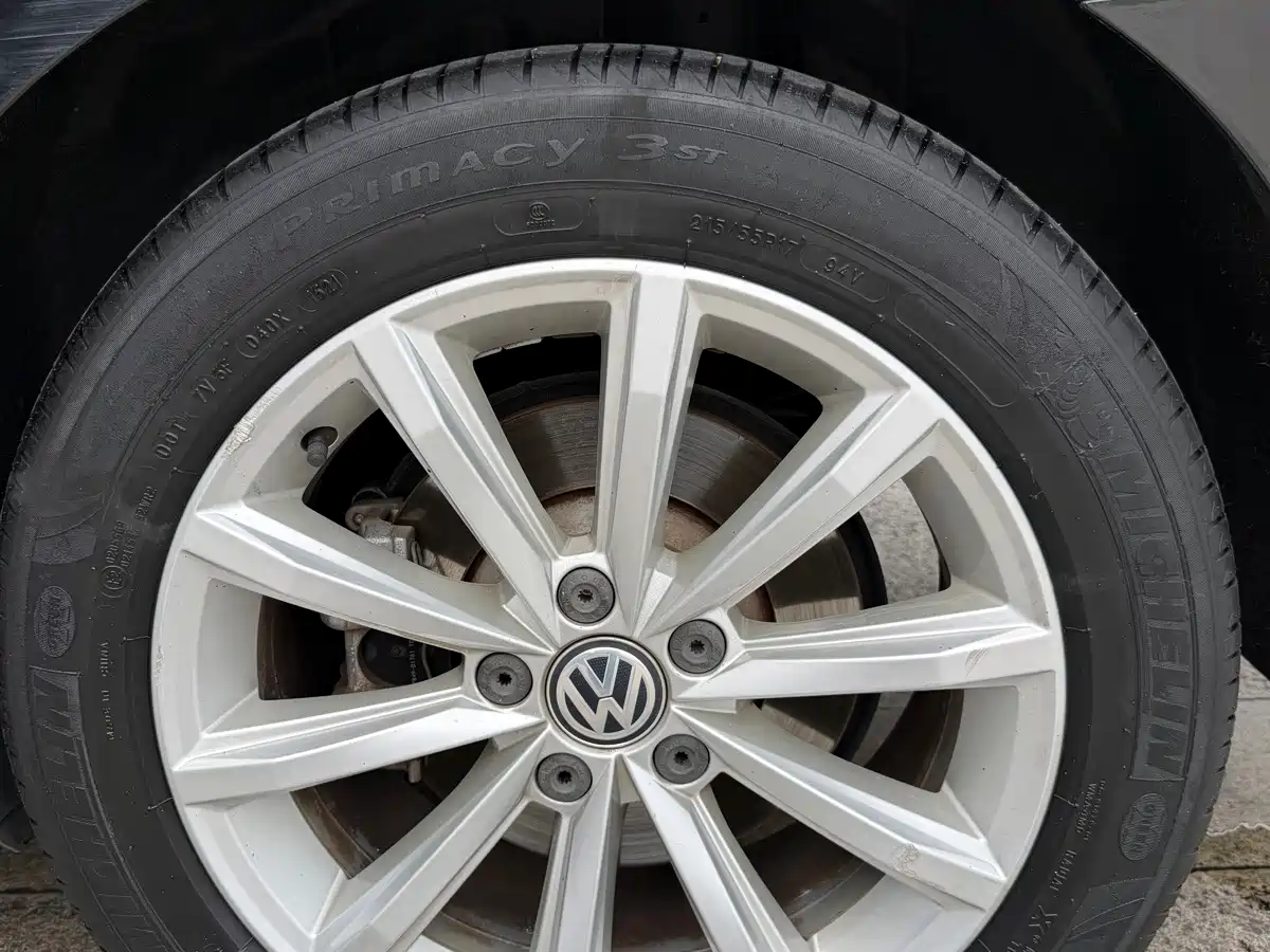صورة 25 - Volkswagen Magotan