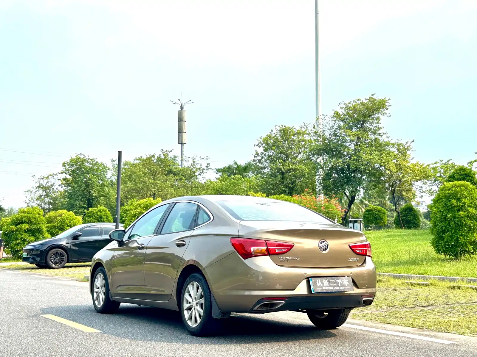 صورة 8 - Buick Verano