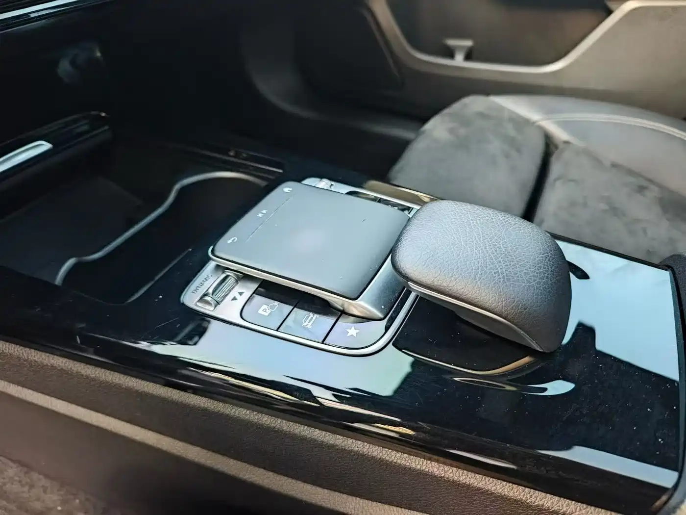 Mercedes-Benz A-Class 2019 A 200 L Sport Sedan фото 5
