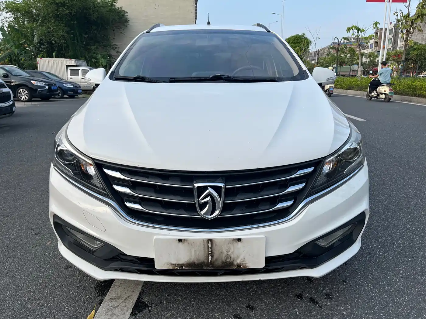 Baojun 310W 2017 2017 1.5L Manual Fashion Edition (China V)