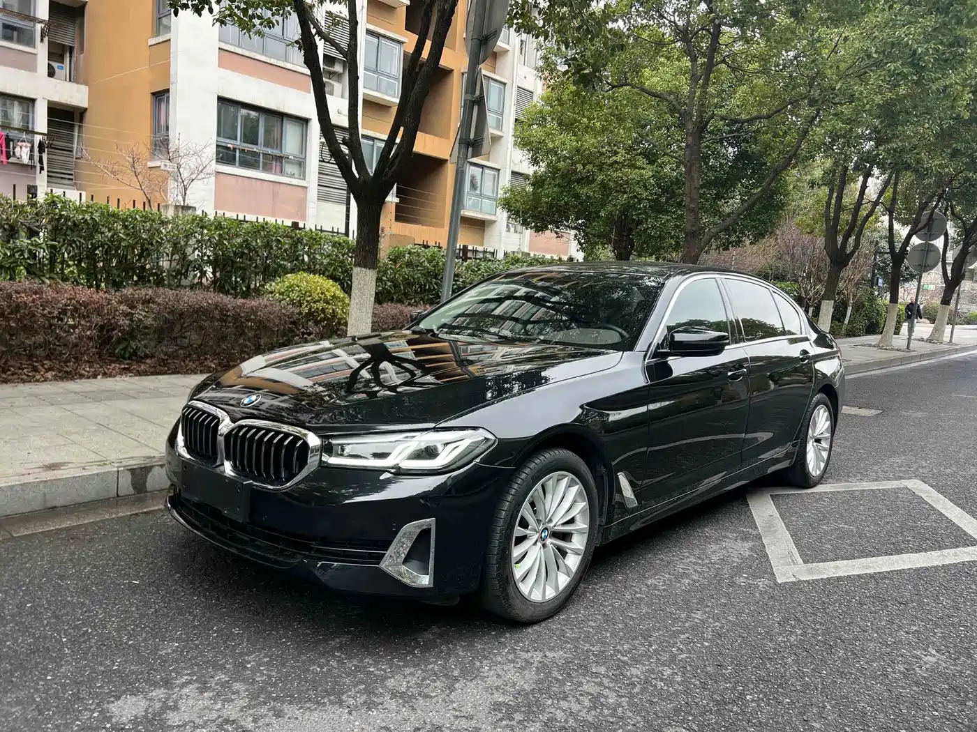 BMW 5 SERIES