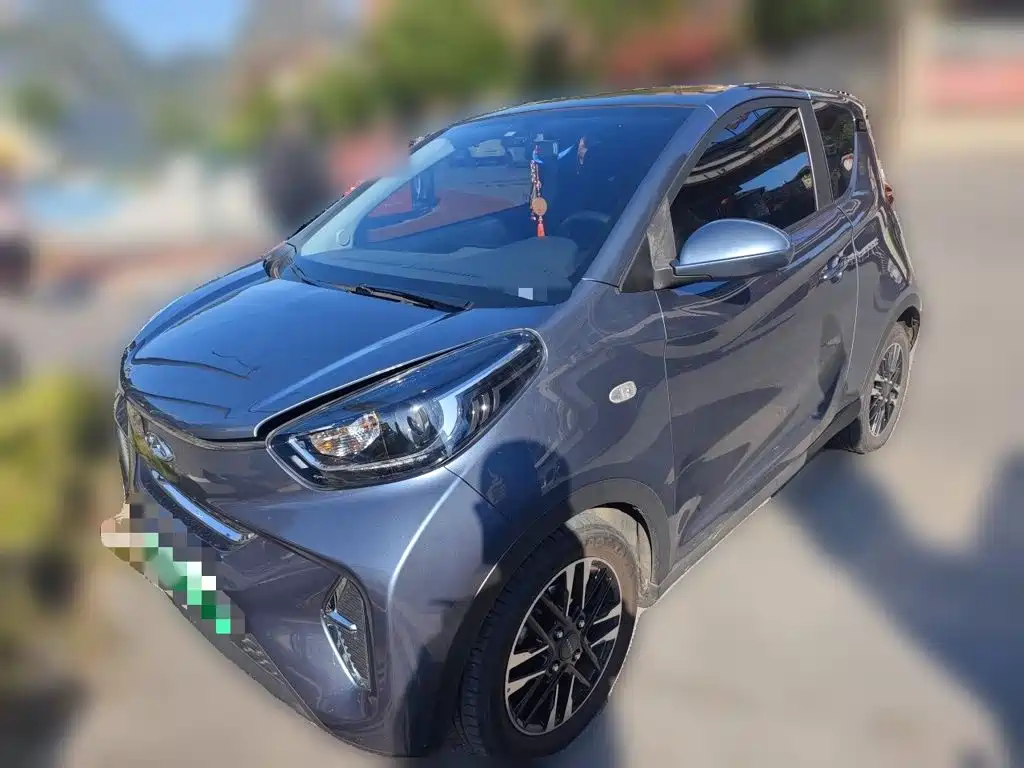 QQ New Energy Little Ant 2022 Facelift Sweet Edition Light Sugar LFP 30.7kWh 30kW 301km