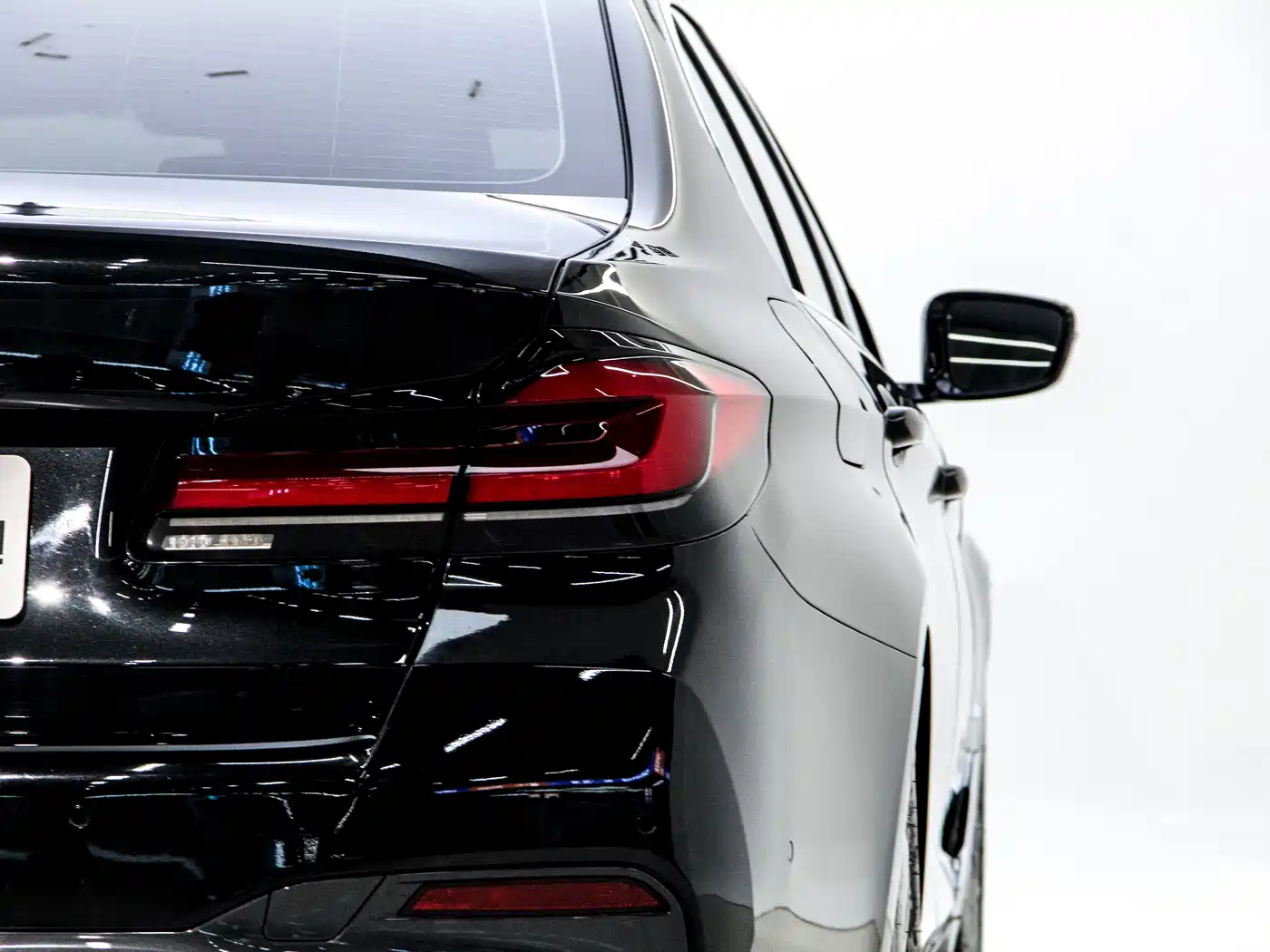 BMW 5 Series 2022 Model Second Facelift 525Li M Sport Package фото 12