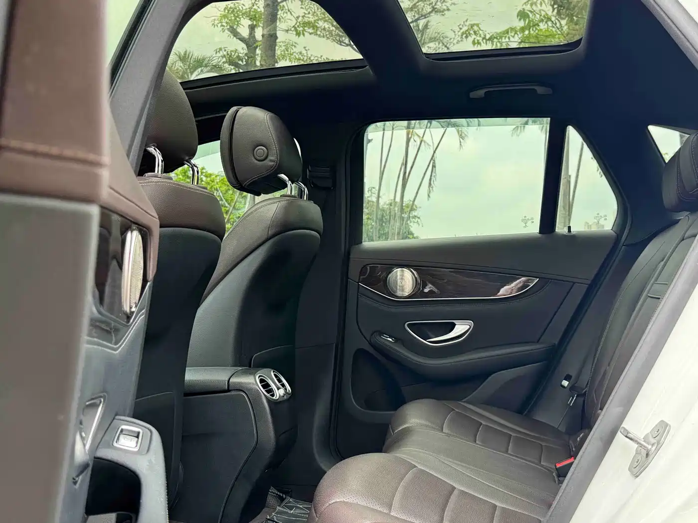 Mercedes-Benz GLC 2017 GLC 260 4MATIC Luxury фото 12