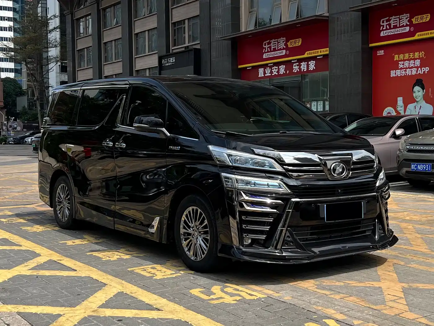 Toyota Vellfire 2019 Hybrid 2.5L HV Premium Edition
