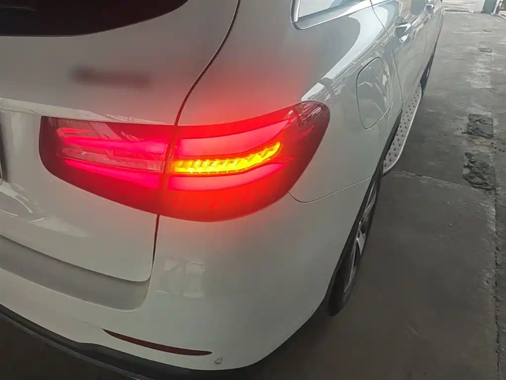 Mercedes-Benz GLC 2017 GLC 300 4MATIC Dynamic фото 8