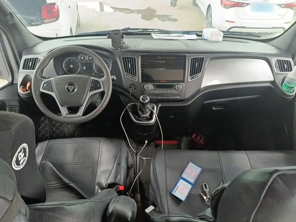 Foton Tuyano 2025 2023 Lucky Elephant Multi-purpose 2.0T Manual Long Wheelbase Medium Roof Single Rear Tire 5/6/7/9-seater