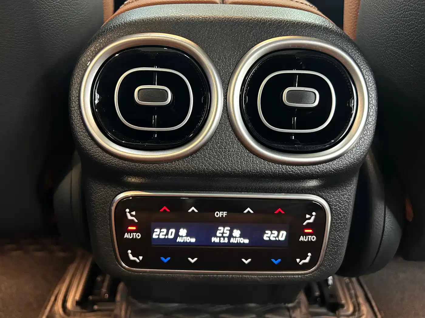 Mercedes-Benz GLC 2024 GLC 260 L 4MATIC Dynamic 5-seater фото 13