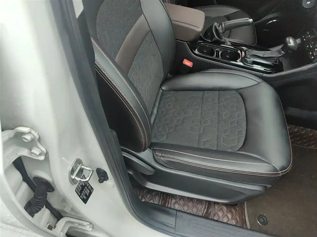 GAC Trumpchi Trumpchi GS3 2017 150N Automatic Elite фото 25