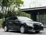 Фото 1 - Toyota Camry