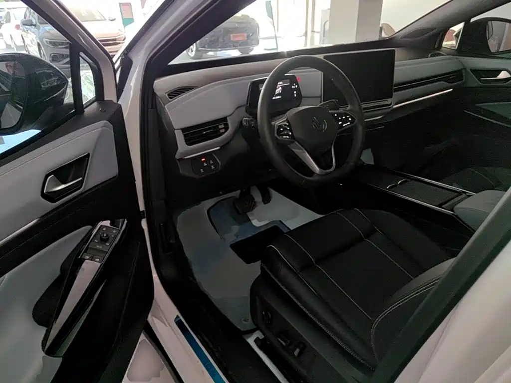 صورة 16 - Volkswagen ID.4 X