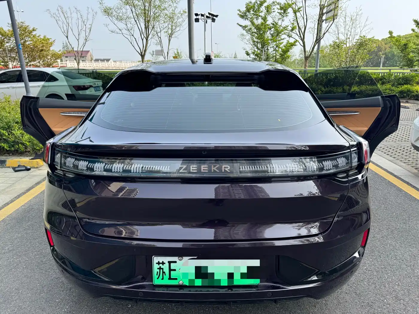 ZEEKR EXTREME KRYPTON 001