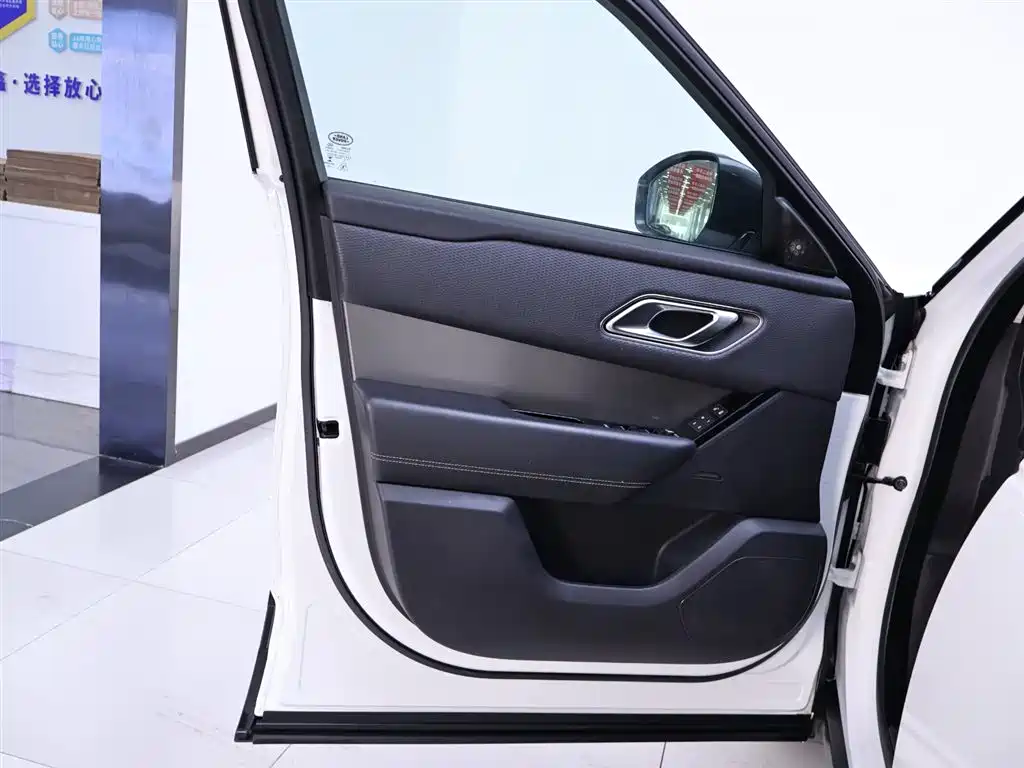 Land Rover Range Rover Velar 2017 P380 S фото 18