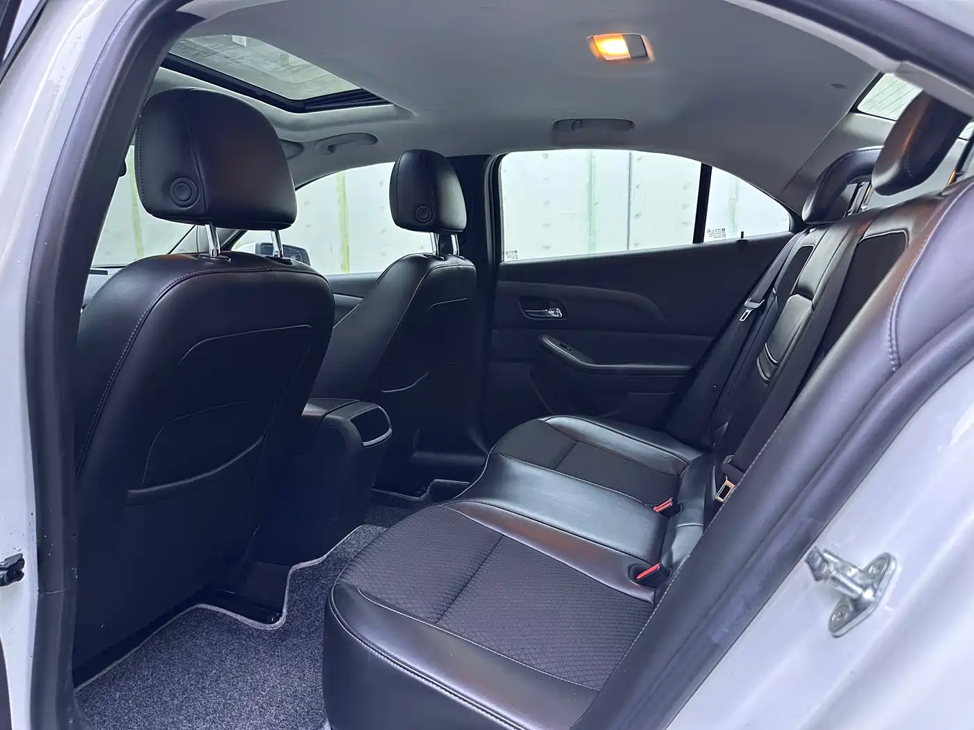 Chevrolet Malibu 2013 1.6T Automatic Comfort фото 9