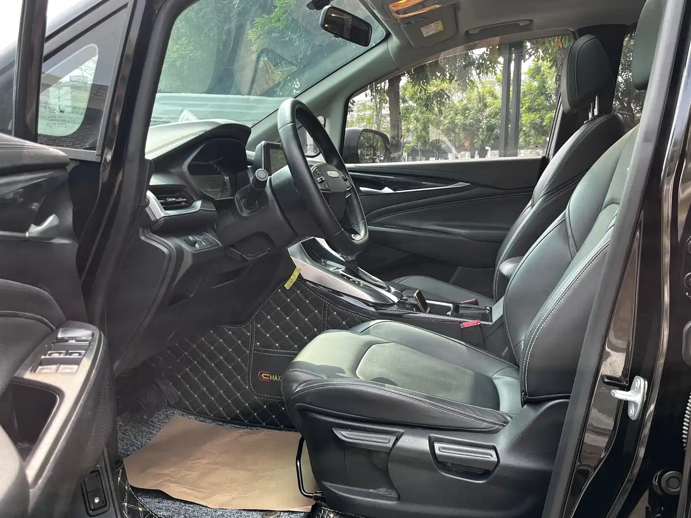 SAIC MAXUS CHASE G50