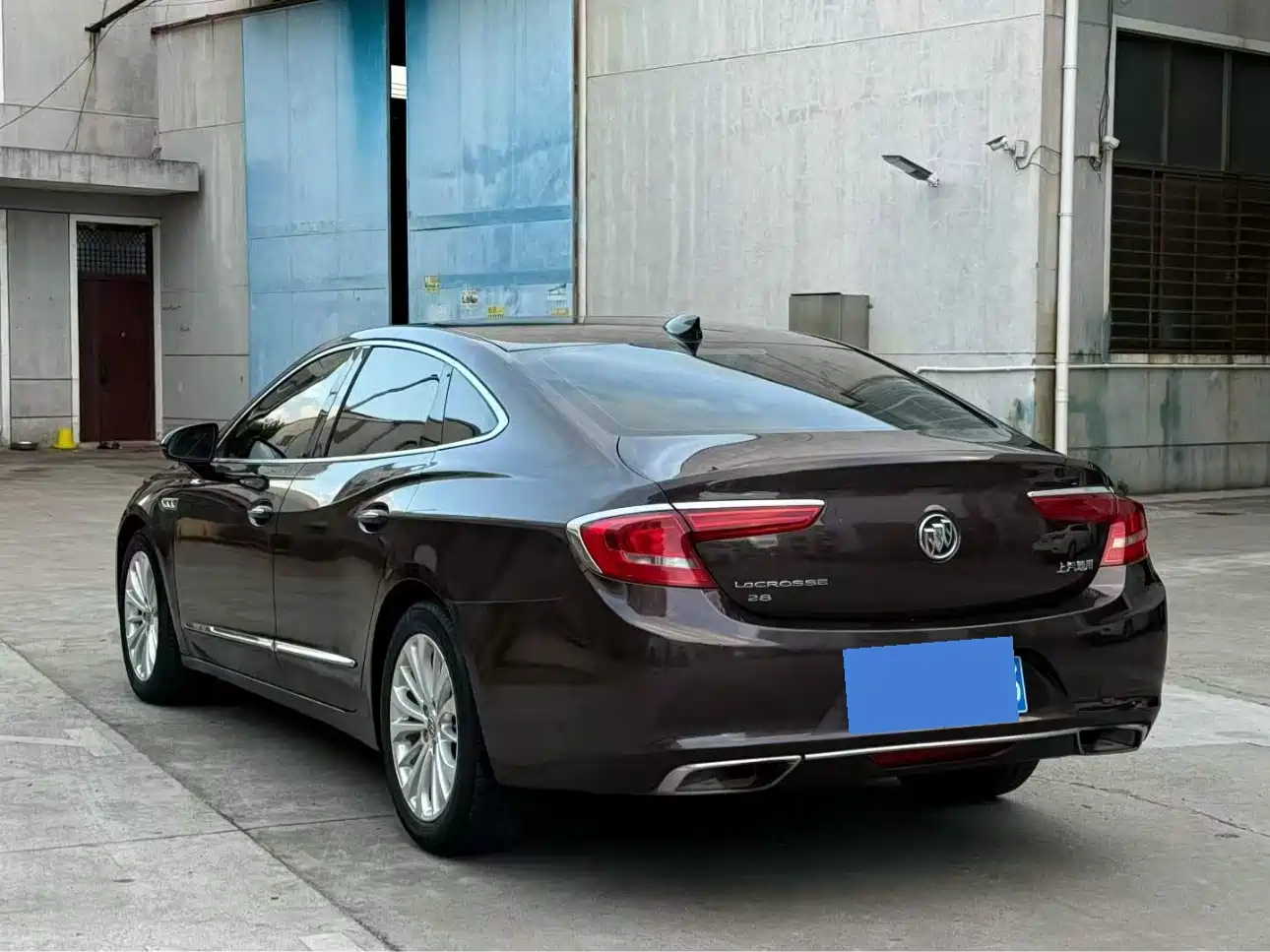 Photo 6 - Buick LaCrosse