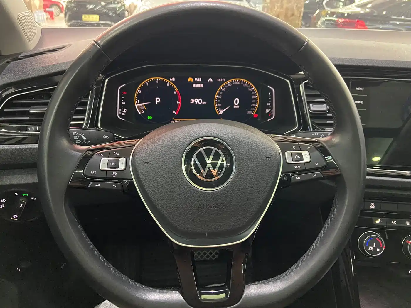 VOLKSWAGEN T ROC EXPLORING SONGS