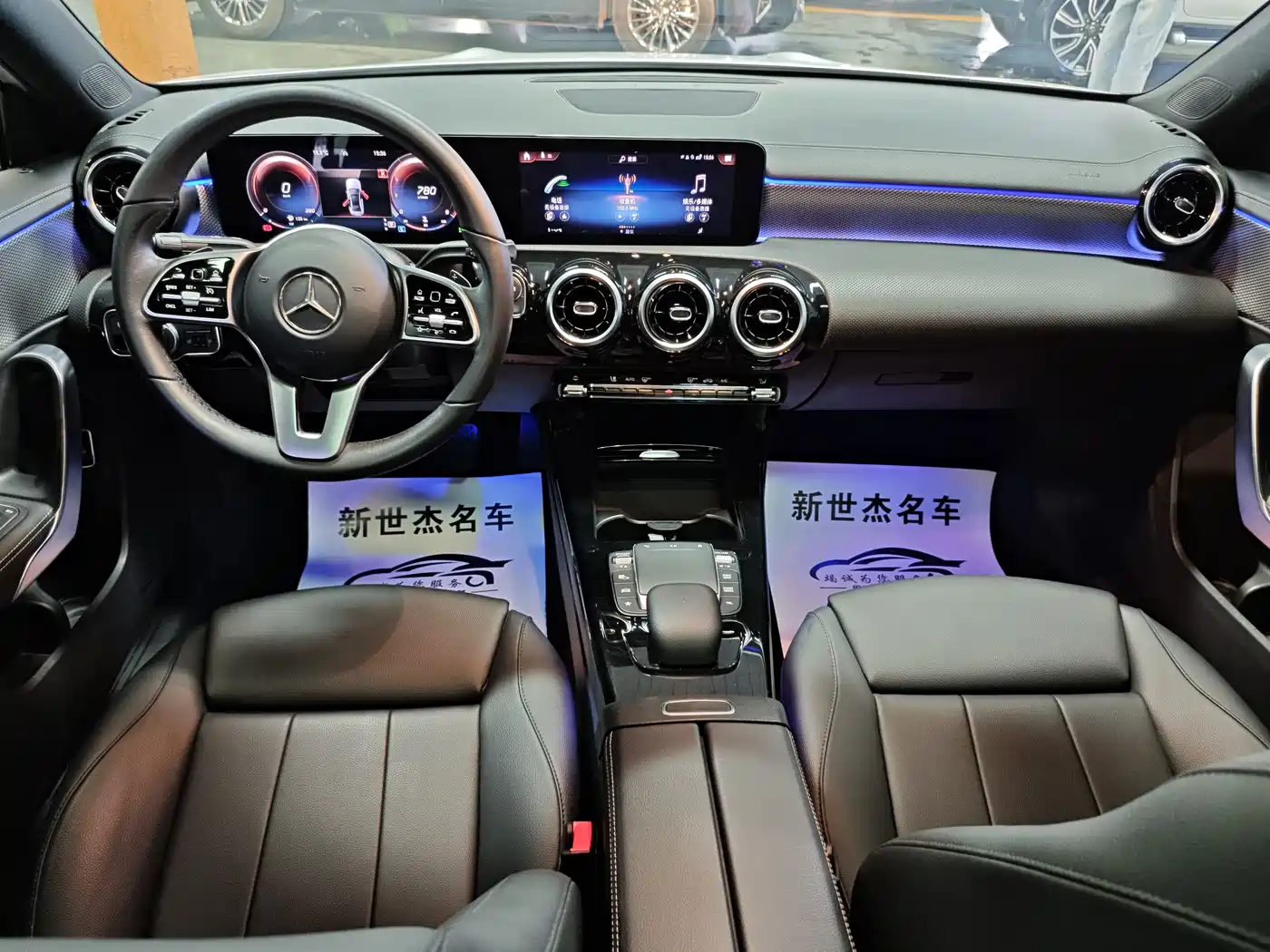 Mercedes-Benz A-Class 2021 A 180 L Sports Sedan фото 7