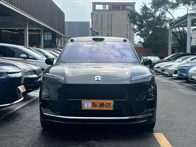 NIO ES8