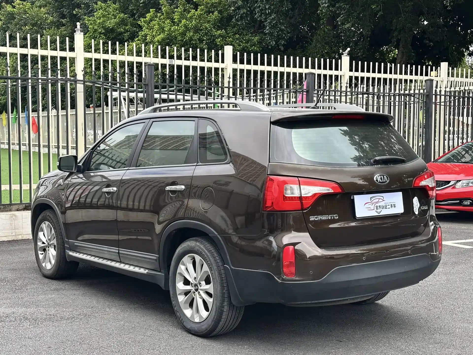 Фото 4 - Kia Sorento