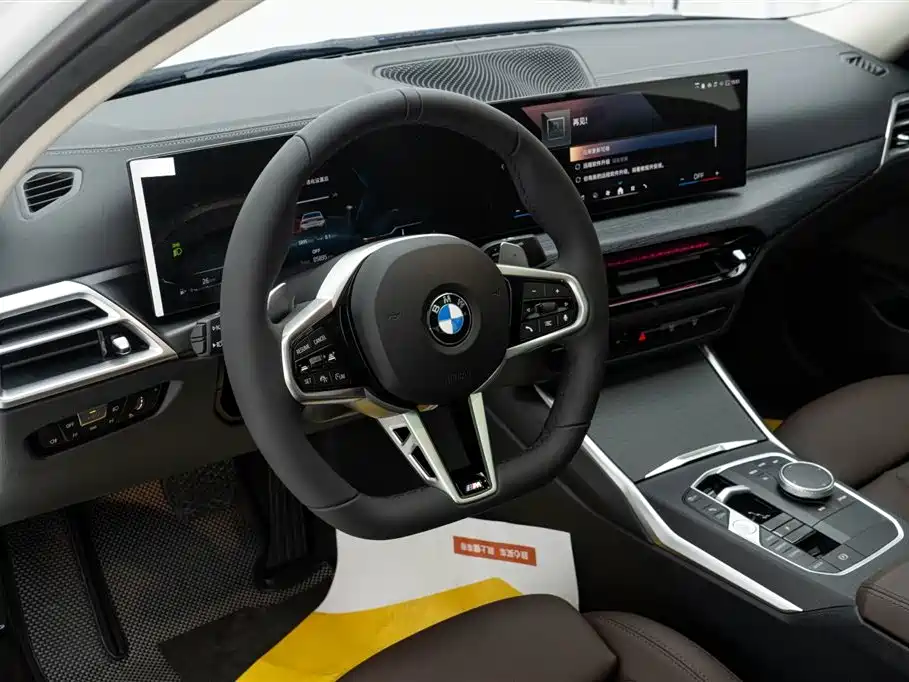 BMW 3 Series 2025 325Li M Sport Package фото 16