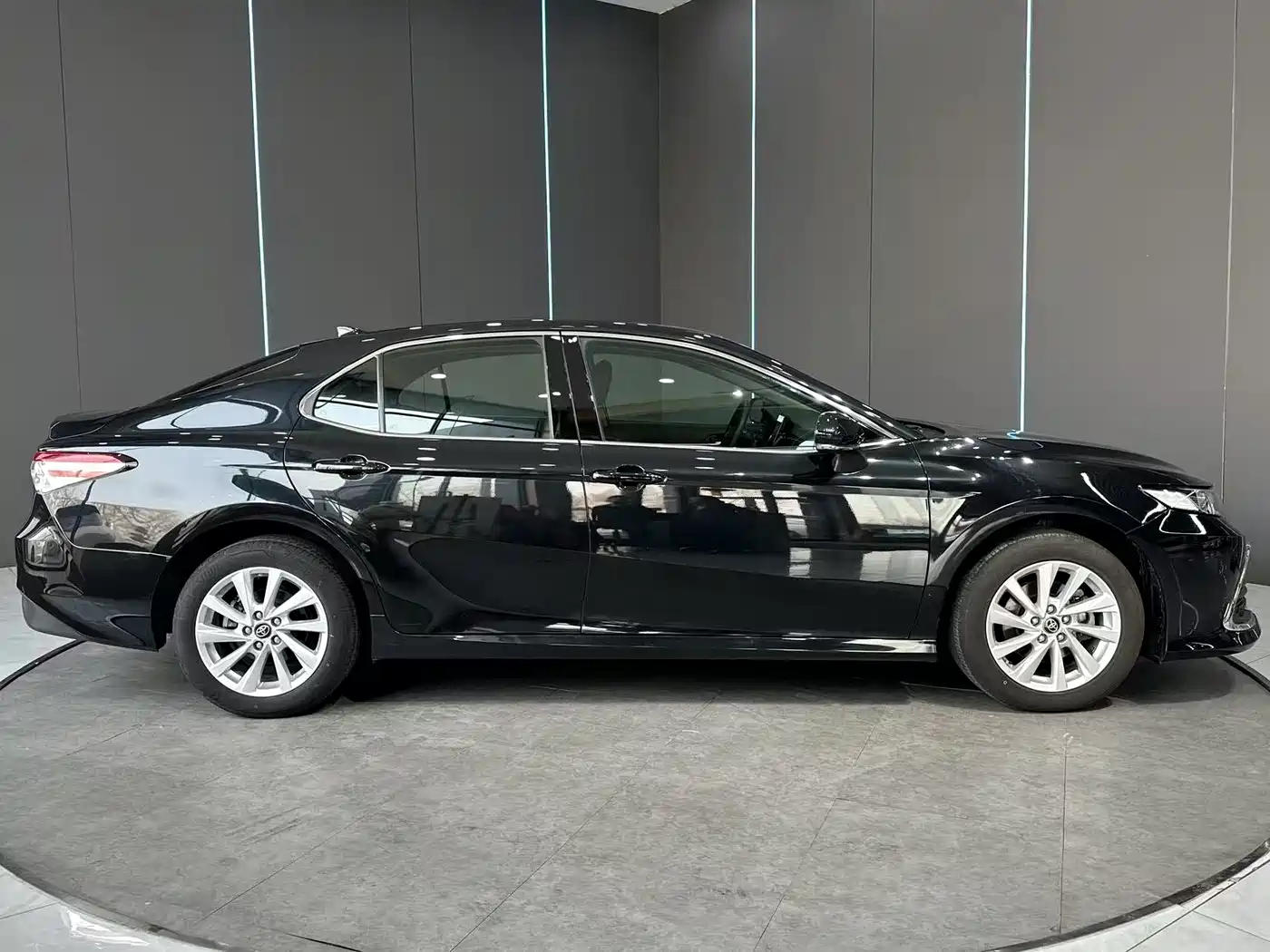 Toyota Camry 2022 2.0GVP Leading Edition фото 5