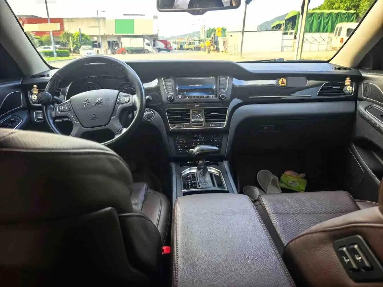 صورة 5 - Hongqi H7