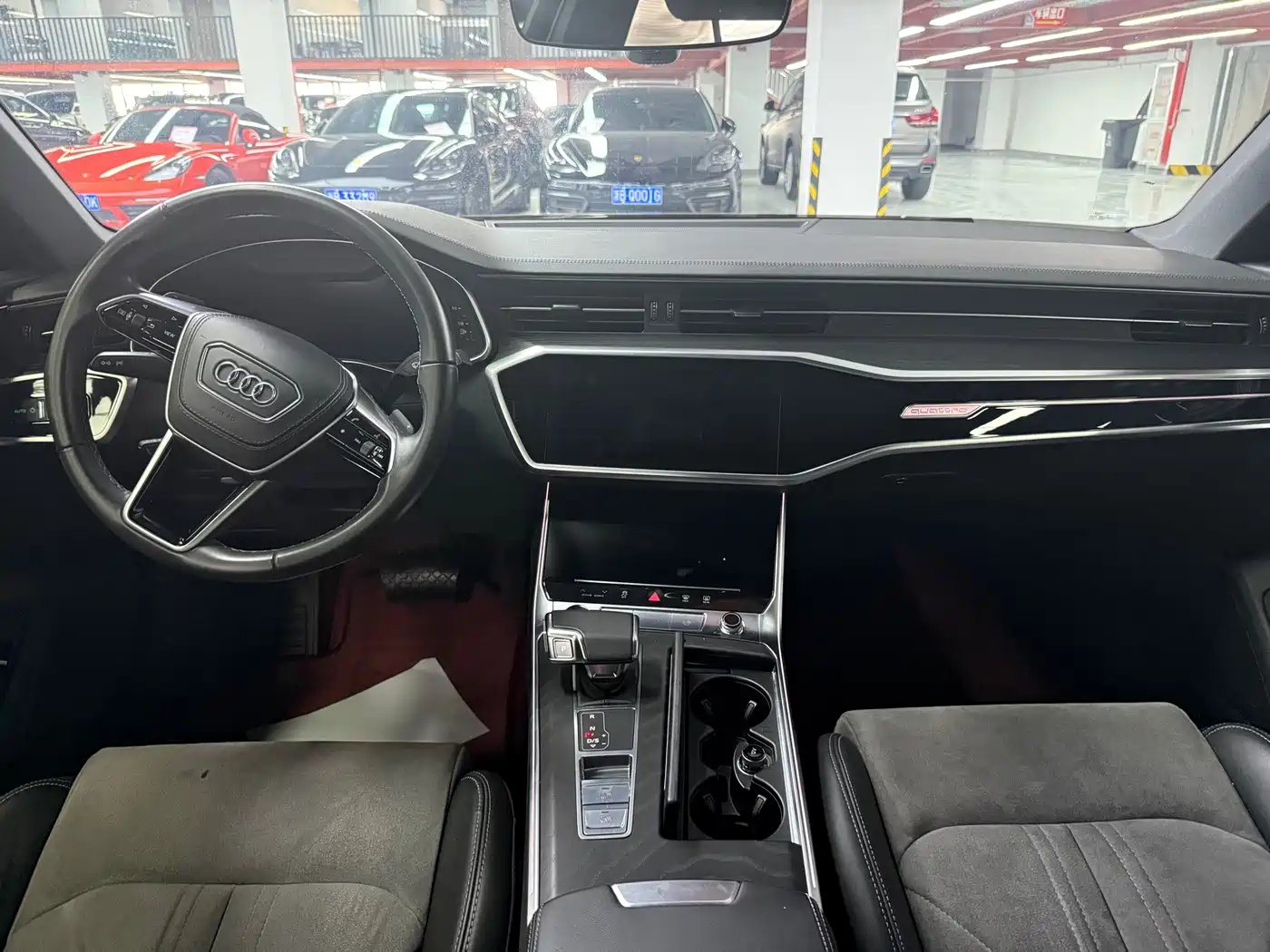 Фото 12 - Audi A6L