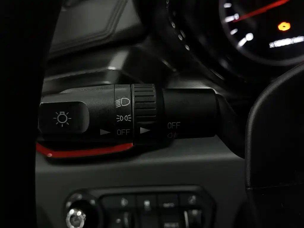 Фото 21 - Haima 8S