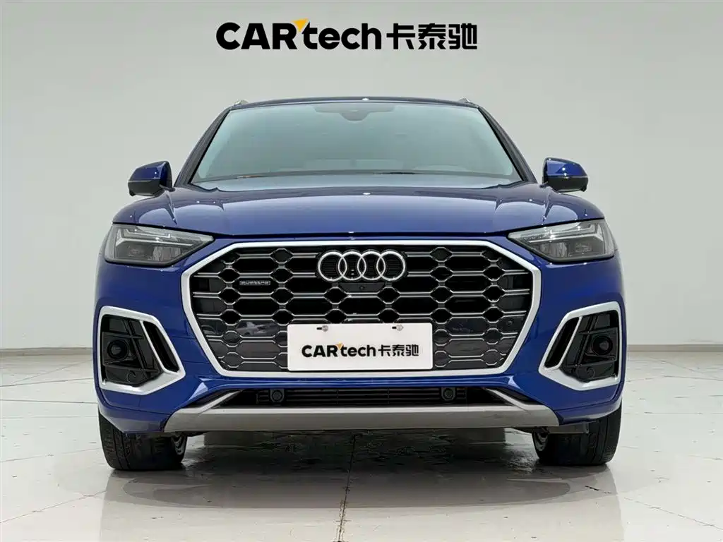 Audi Q5L 2022 45T Luxury Dynamic фото 3
