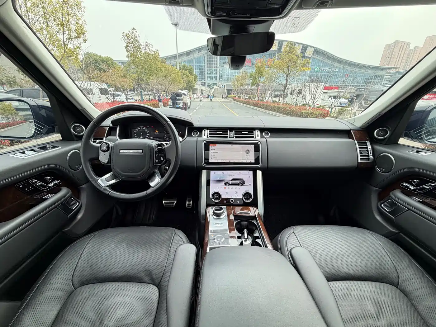 LAND ROVER RANGE ROVER