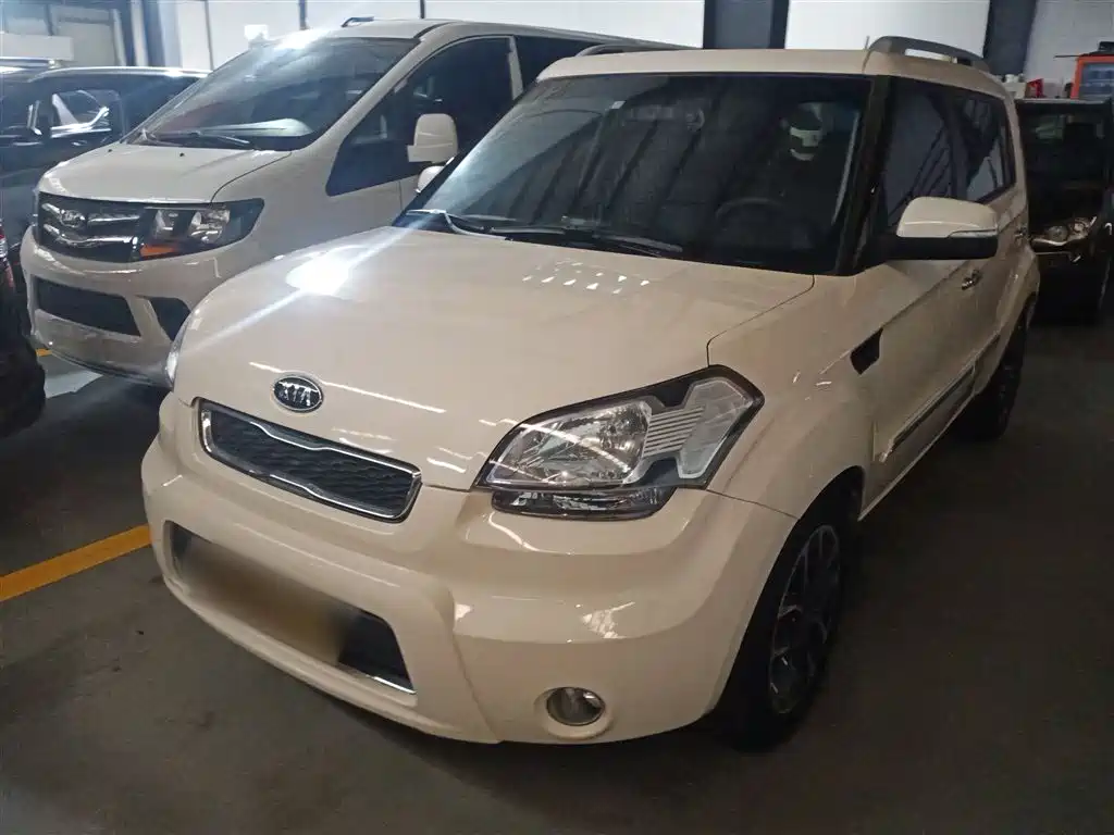 Kia Soul 2013 1.6L AT Premium фото 2