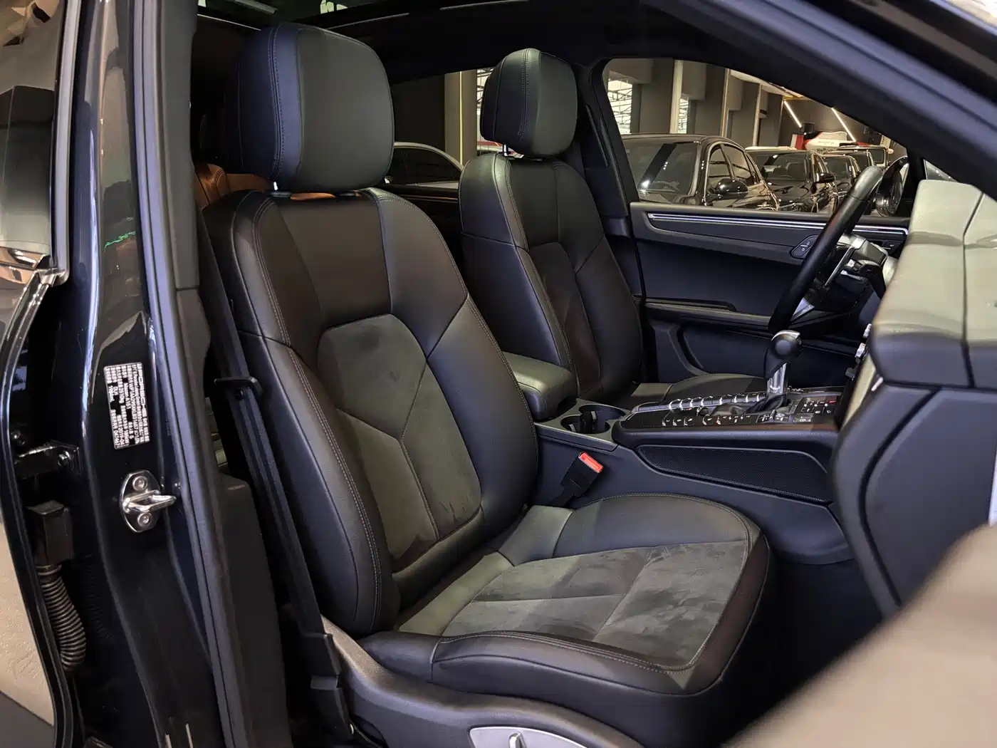 Porsche Macan 2018 Macan 2.0T фото 14