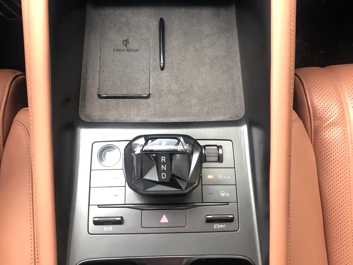 BYD Song L EV 2024 Model 662km Excellence фото 15