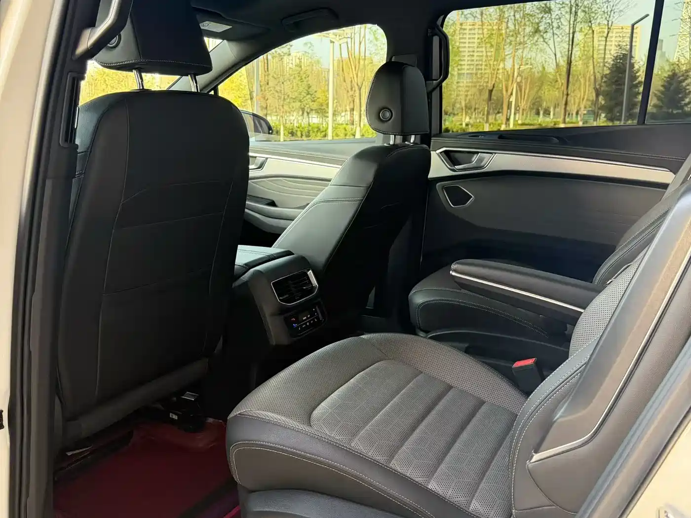 Volkswagen Talagon 2022 380TSI 4WD R-Line Explorer Edition 6-seater фото 8