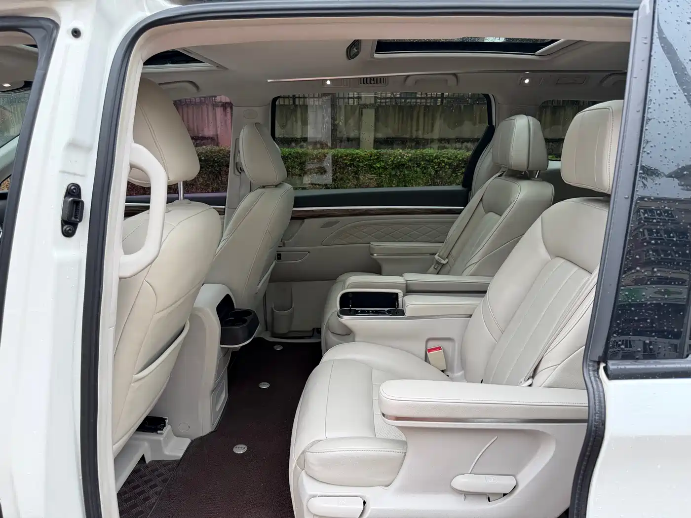 GAC Trumpchi Trumpchi M8 2018 320T Premium Edition фото 9