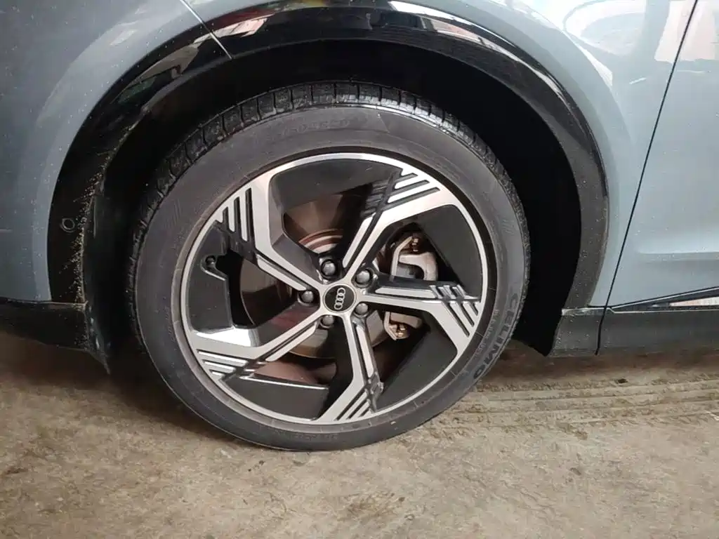 Audi Q4 e-tron 2022 2022 40 e-tron Creation Edition