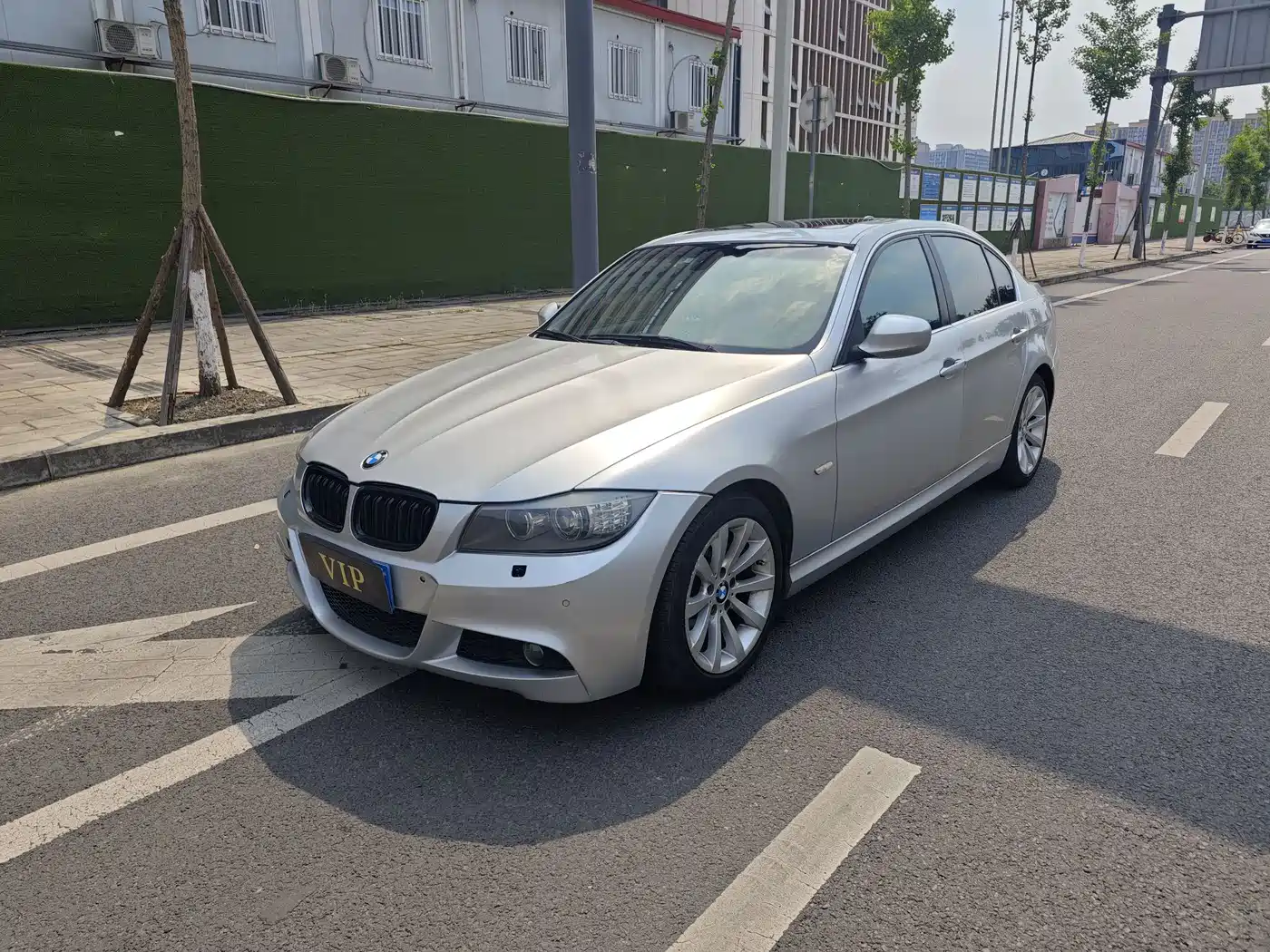 BMW 3 Series (Import) 2010 325i Luxury фото 2