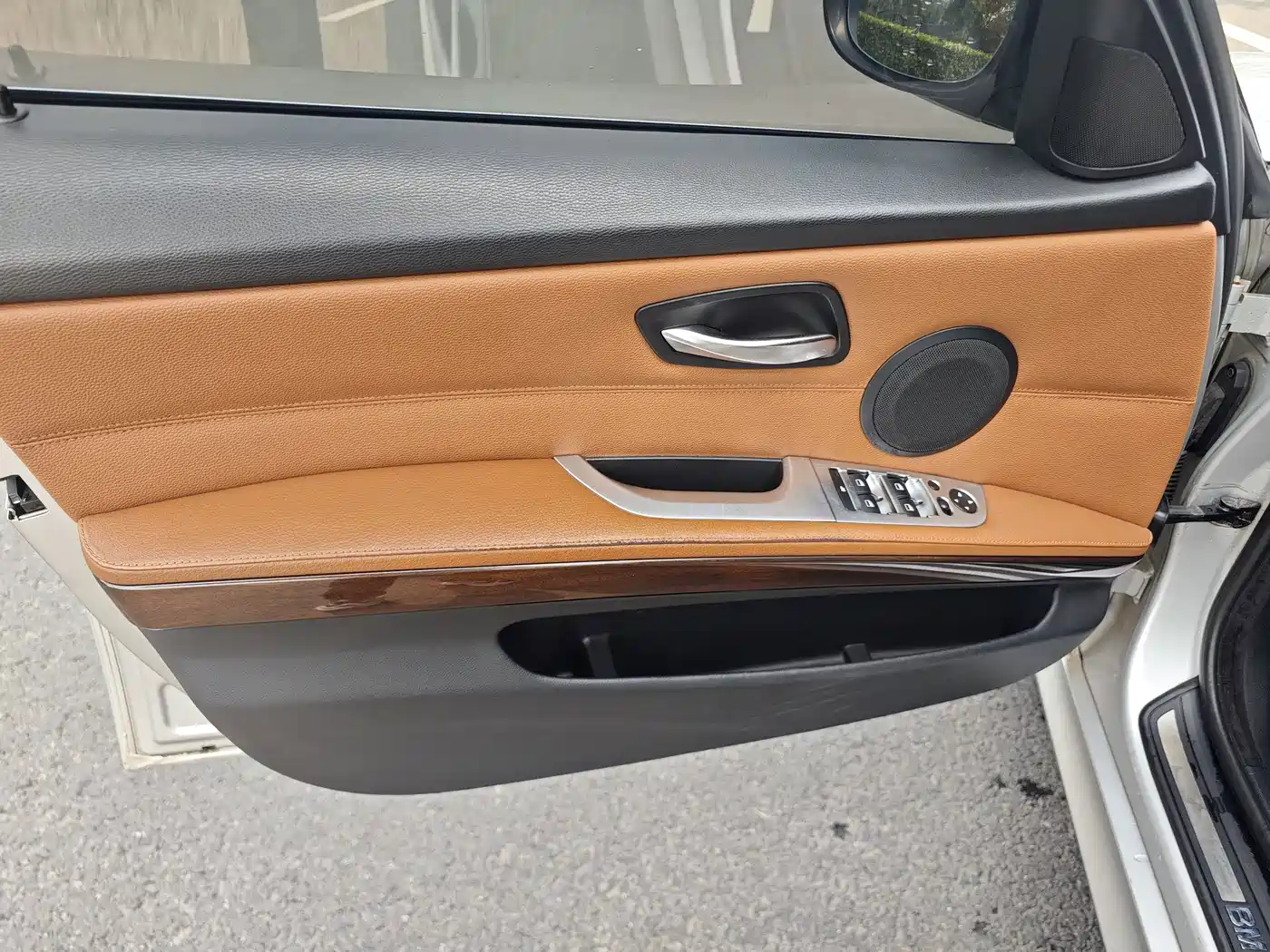 BMW 3 Series (Import) 2010 325i Luxury фото 9